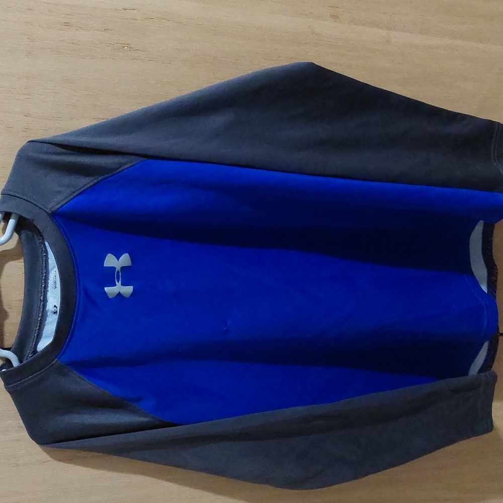 Boys under armor long sleeve